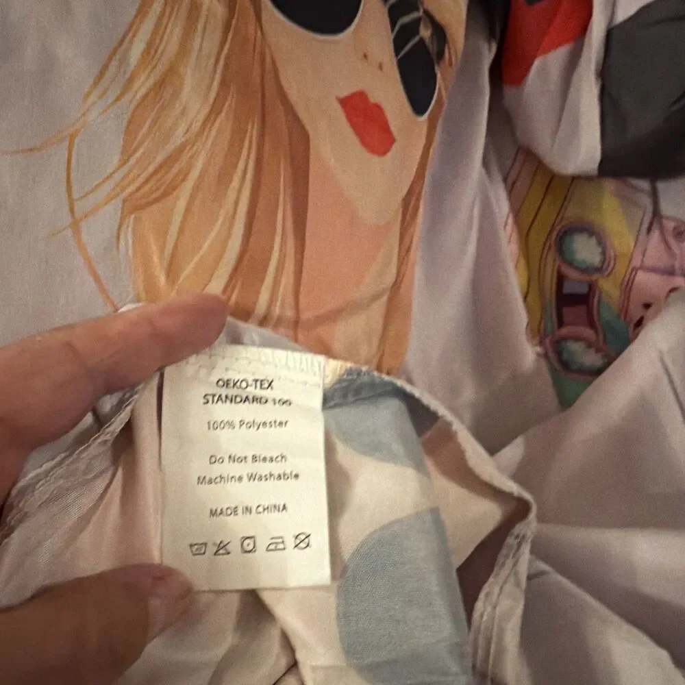 Taylor Swift Fan Twin Fitted Sheet w/2 Pillow Shams Set. New Original Packaging!